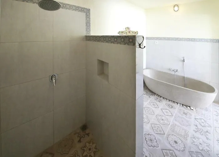 Mango Villa Amed